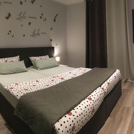 Ostello Dormitorium Kaarst Wohnraum Auf Zeit Esterno foto