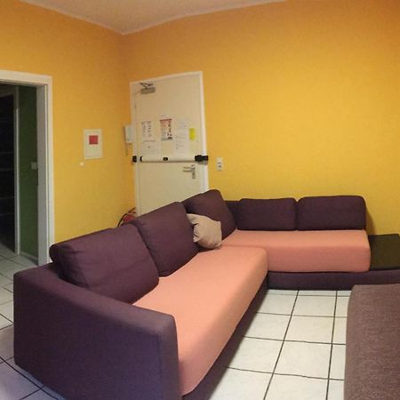 Ostello Dormitorium Kaarst Wohnraum Auf Zeit Esterno foto