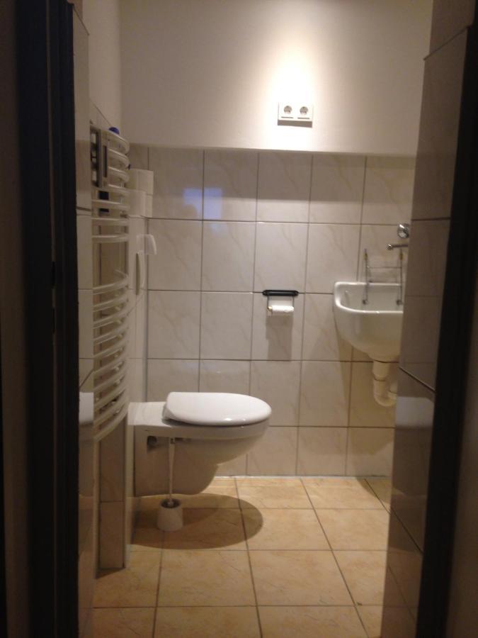 Ostello Dormitorium Kaarst Wohnraum Auf Zeit Esterno foto