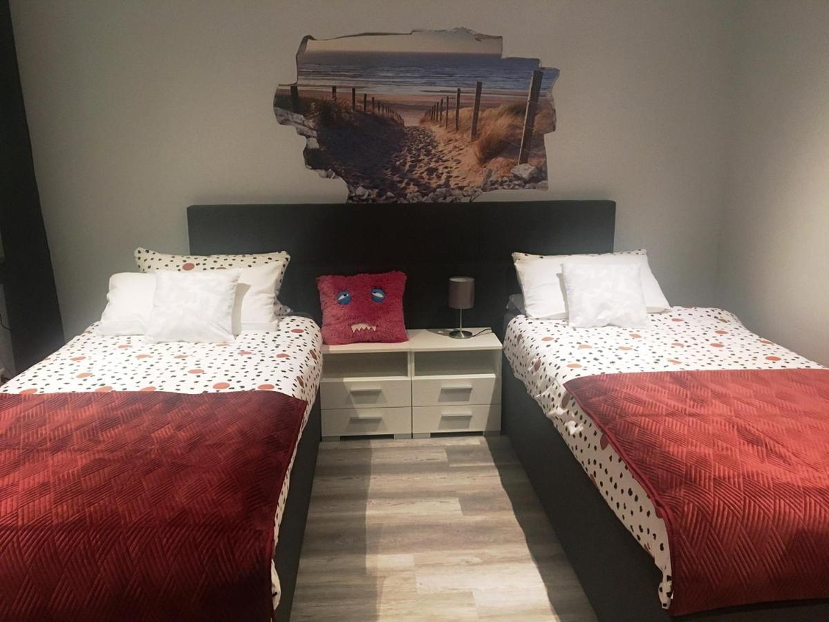 Ostello Dormitorium Kaarst Wohnraum Auf Zeit Esterno foto