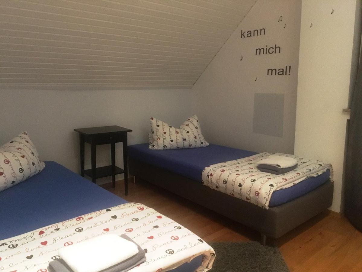 Ostello Dormitorium Kaarst Wohnraum Auf Zeit Esterno foto