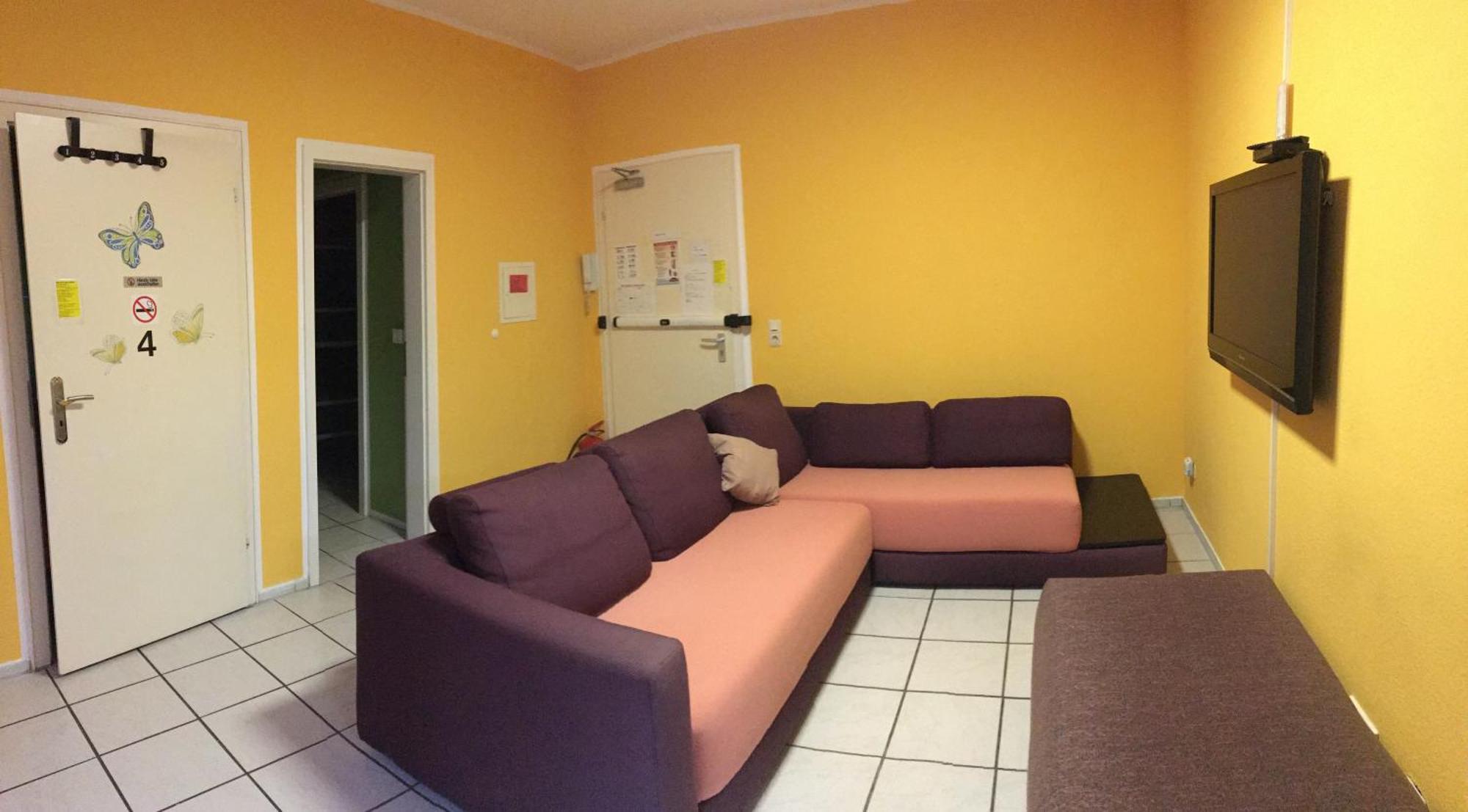 Ostello Dormitorium Kaarst Wohnraum Auf Zeit Esterno foto